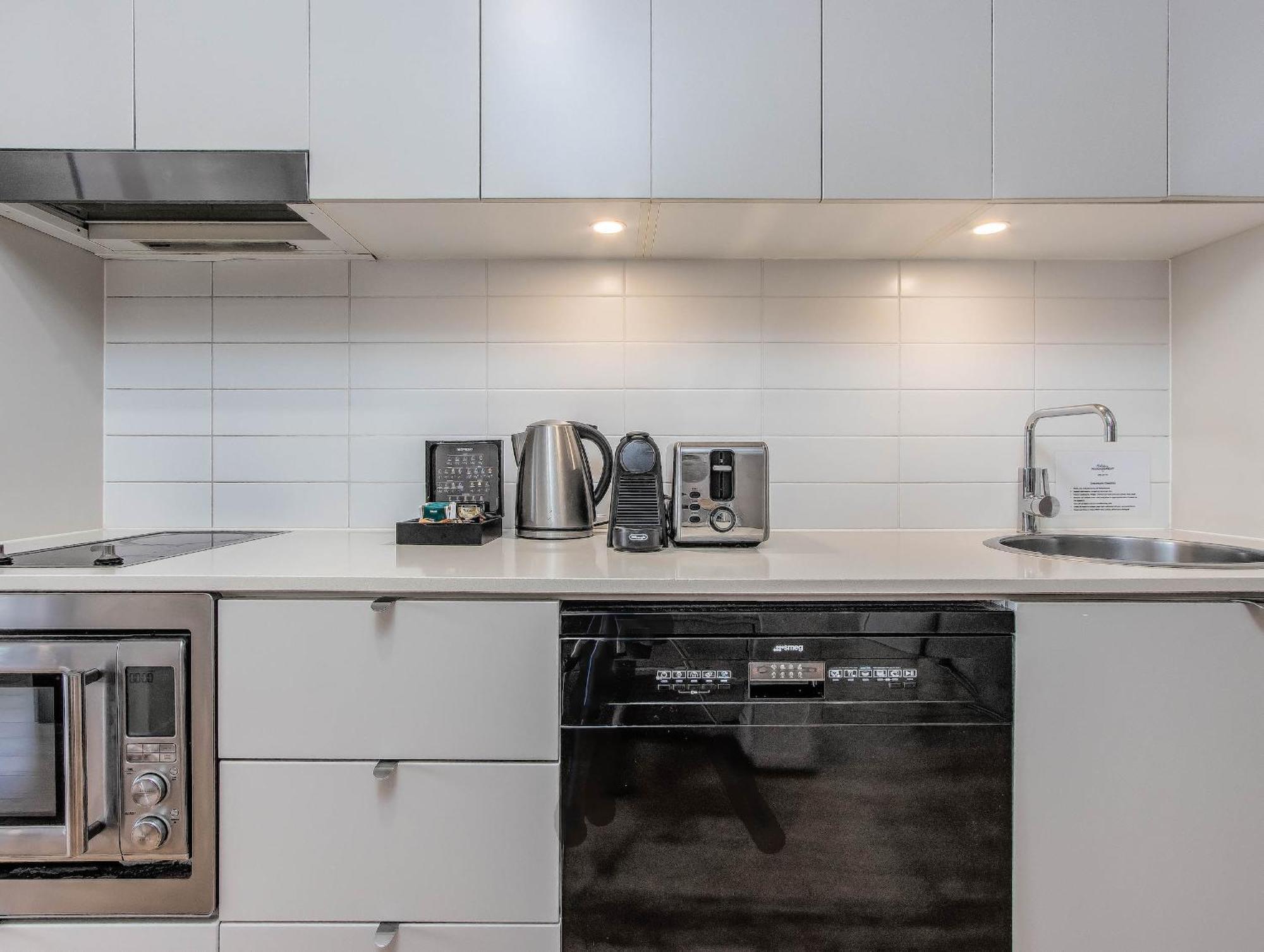 Pepper In Salt - Private Apartments By Holiday Management Company Кингсклиф Екстериор снимка